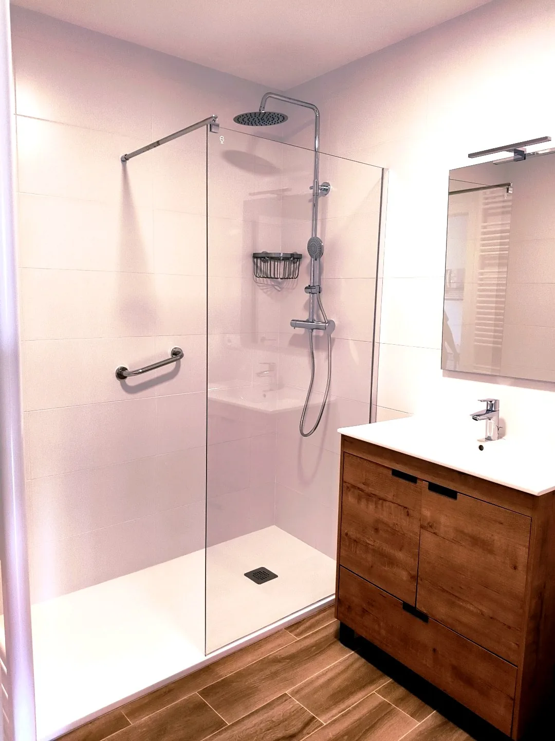 Habitación 2 · Habitación 2 Baño Ducha 01