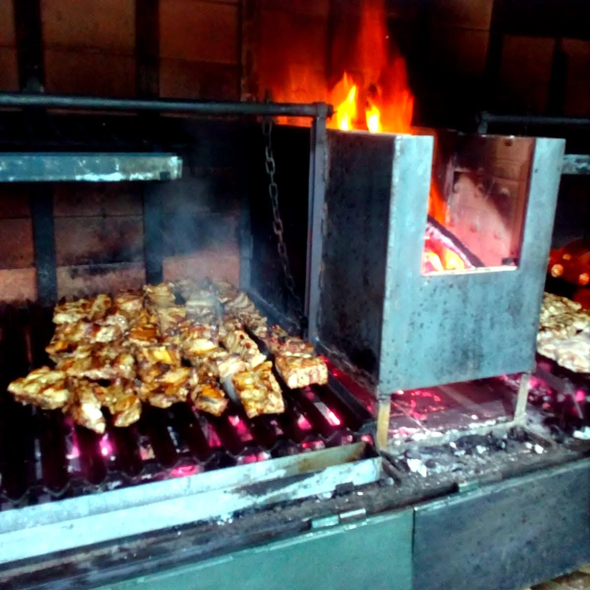 Restaurante · Restaurante Parrilla 01
